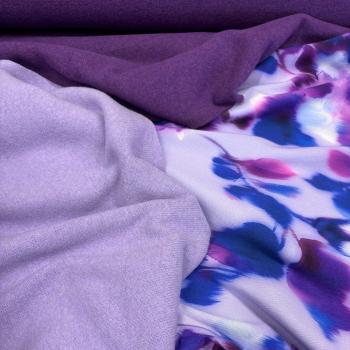 Passend dazu findest du bei uns Bonostrick in harmonierenden Farben wie Violett, Flieder oder Royalblau – ideal für Strickjacken und Cardigans, die dein Outfit stilvoll ergänzen.