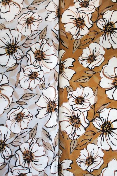 VViskosewebware Big white Roses by Christiane Zielinski, Blumendesign in camel/ocker