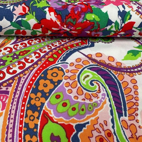Farbenfrohe Viskose mit Blüten & Paisley