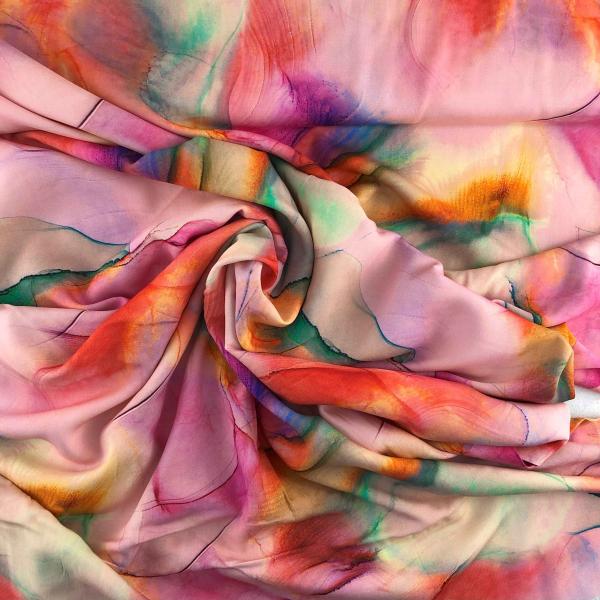 Viskose-Webware, bunte Blumen mit ineinanderfließenden Farben