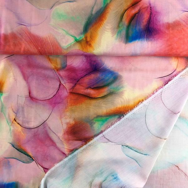 Viskose-Webware, bunte Blumen mit ineinanderfließenden Farben