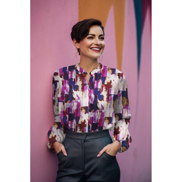 Beispielbluse aus Moderne Viskose mit abstraktem Digitaldruck in Violett/Bunt