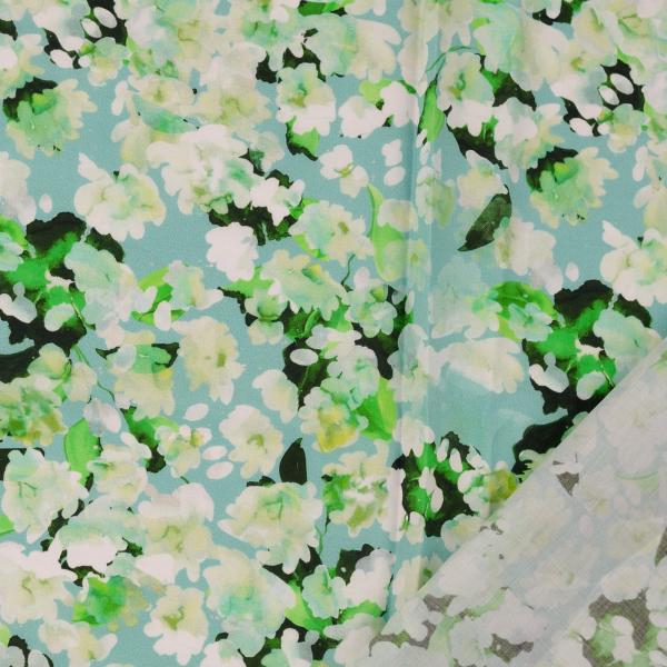 Baumwoll Voile im grün-blumigen Digitaldruck